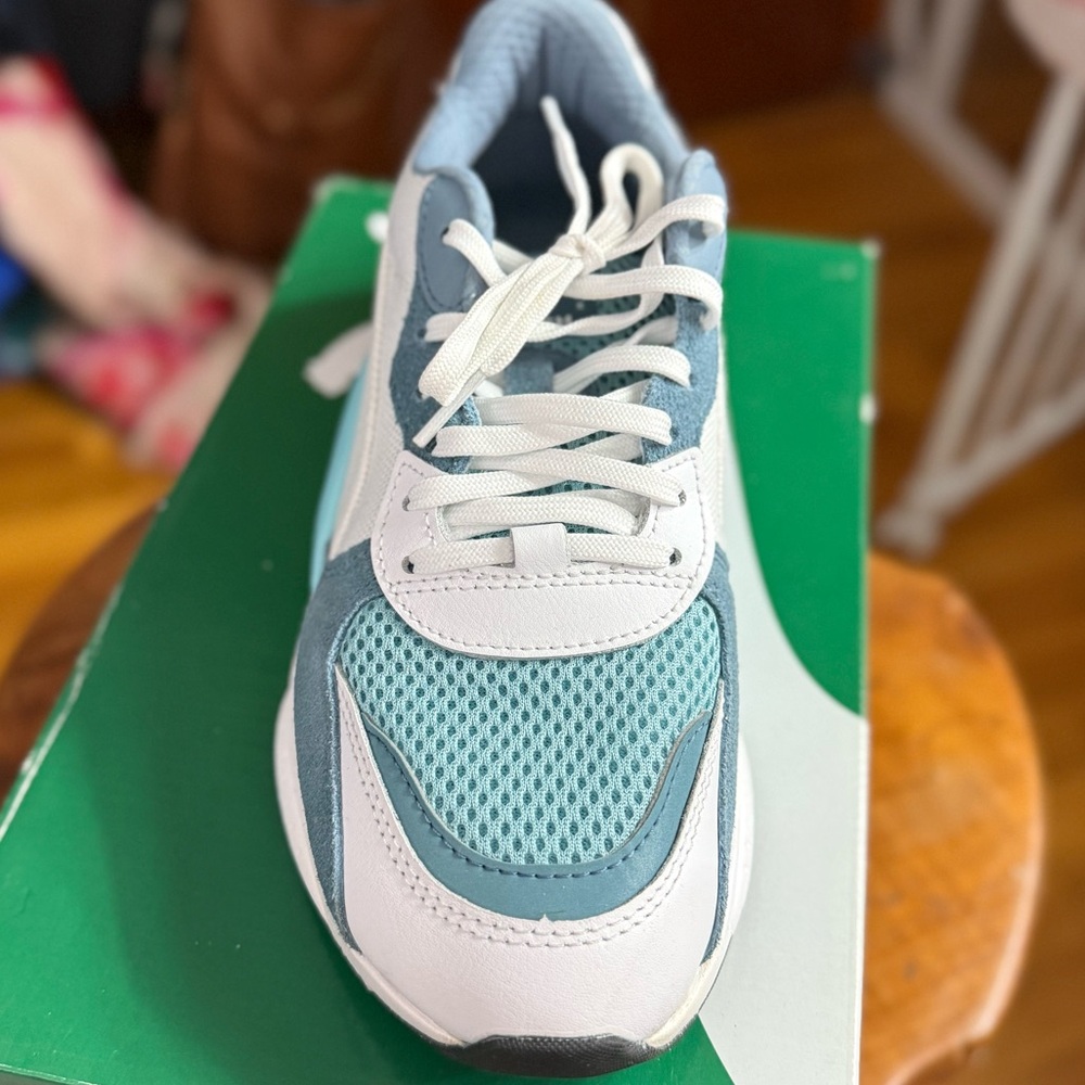 PUMA  RS 9.8 Cosmic Wns White and Blue Sneakers